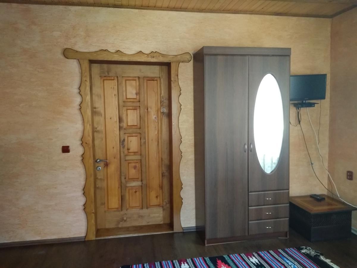 Затишок В Карпатах Villa Yaremche Eksteriør billede
